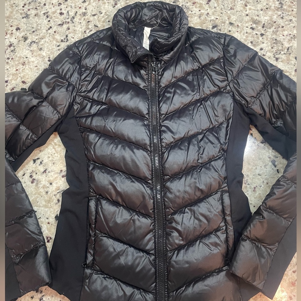 ALO Yoga Shiny Black Puffer Jacket